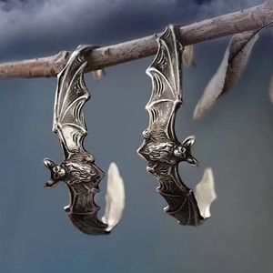 Bat earrings new jewelry womans silver bats half hoop pierced ears goth Vampire